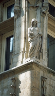 Statue