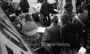 F1 - James Hunt in the Hesketh pits