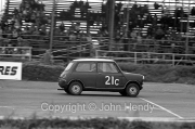 Team #21 Mini 7 Club A, Car C - Cooper-Mini 997cc John Whitmore/Steve McQueen