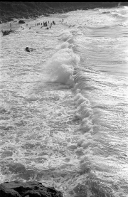 Waves breaking in the bay
