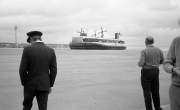Captain and his Hovercraft