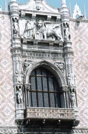 Doge&apos;s Palace - window and Lion of St Mark
