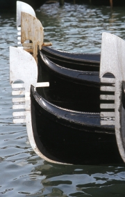 Ferri - Gondola Bows