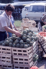 Benodet Market artichokes