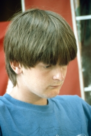 Simon, pensive