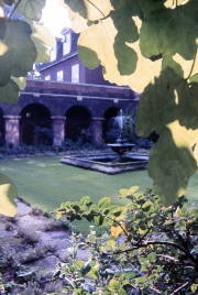 Little cloister at Westminster Abbey
