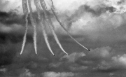 Red Arrows descending