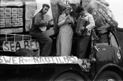 Biol. Soc. Float and skiffle group