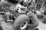 Formula 1 - #6 Lotus-Climax 33 (Mike Spence), engine exposed