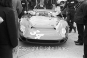 Sports car - #34 Lola T70 Mk1 (David Hobbs)