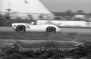 Sports car - #32 Lola T70 Mk2 (Denny Hulme)