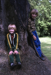 Simon and David at the Delapre tree