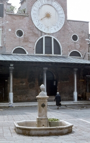 Campo San Giacomo di Rialto - Church, Clock and Fountain