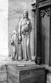 Statue