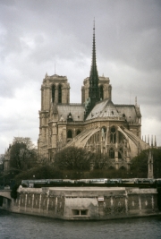 Notre Dame, tip of Ile de la Cite, Memorial
