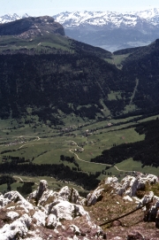 Road to Charmant Som
